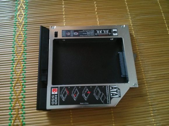 �Pӛ���̑B(t��i)Ӳ�P���b���������(q��)λ���bSSD�̑B(t��i)Ӳ��