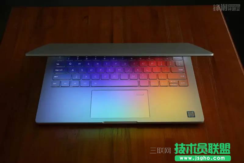 С�׹Pӛ��Air 13.3ָ�y��ȫ���u�y