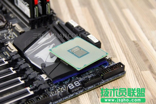 ���i9-7900X��ô�ӣ����i9-7900X�װlȫ���u�y ��